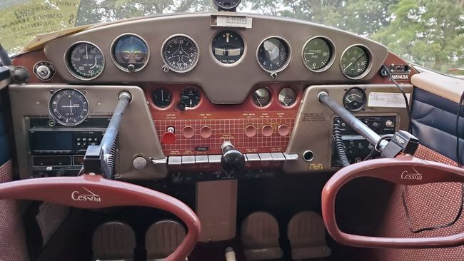 c170_panel_red_brown_4