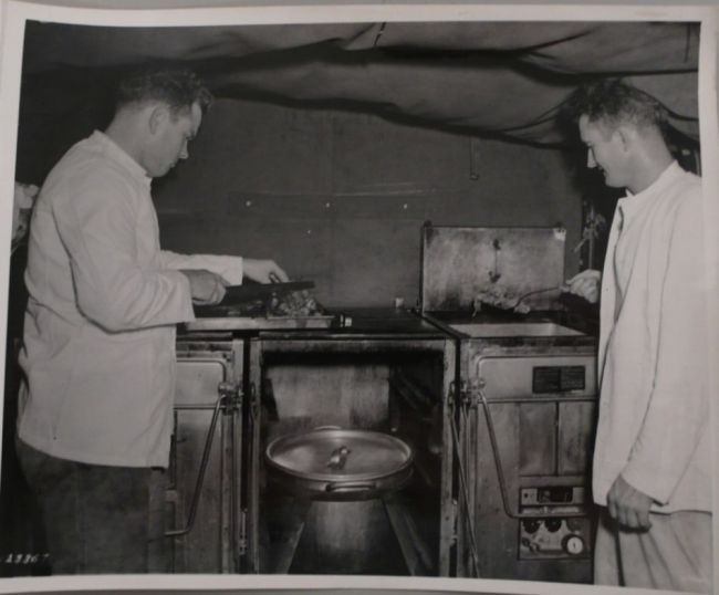 Field kitchen