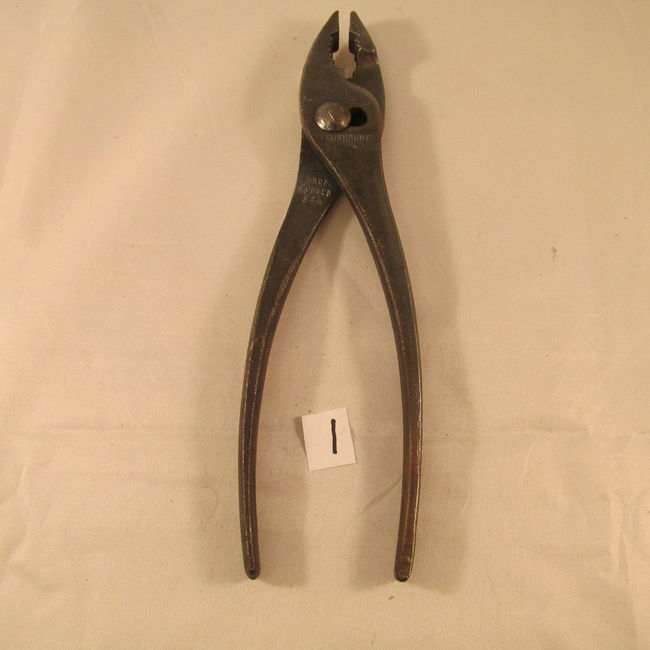 fairmount_pliers_recto