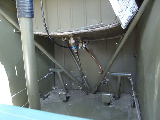 floor_front_front_inner_firewall_area