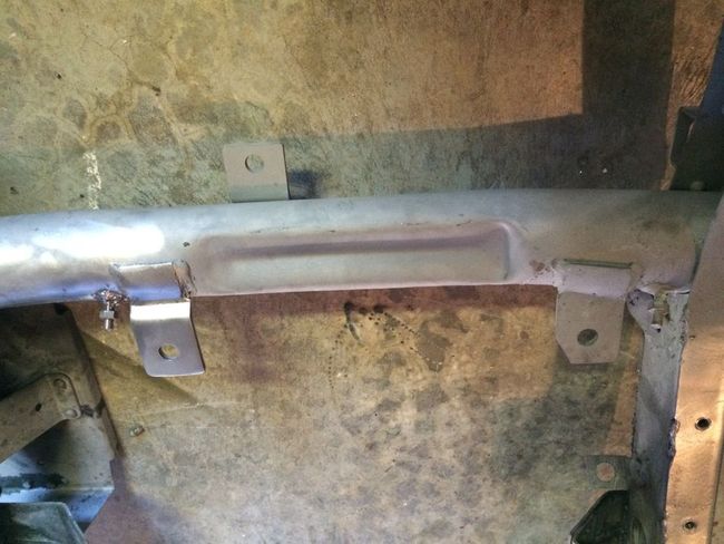 Radiator bond strap stud repaired