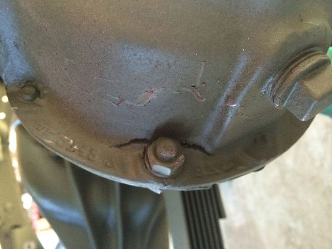 Cracked GPW RH steering knuckle