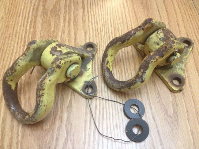 M37 front lifting shackles and brackets for sale