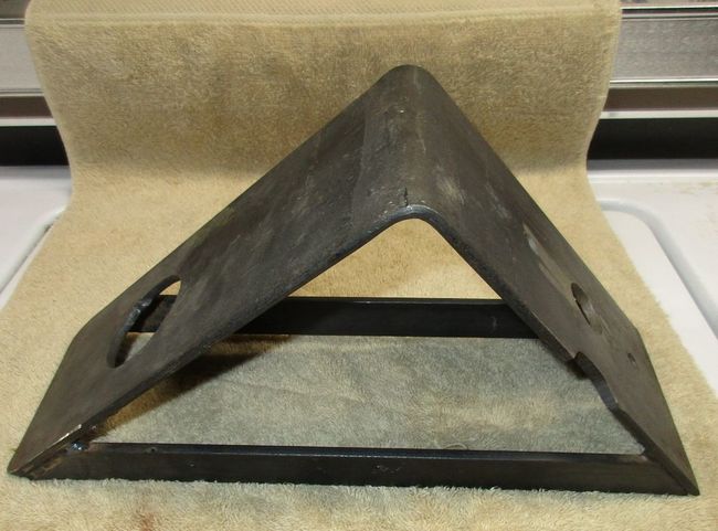WC-56 antenna mast braclet on flats
