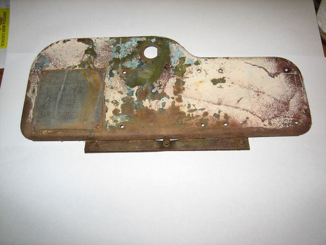 mb_glove_box_001