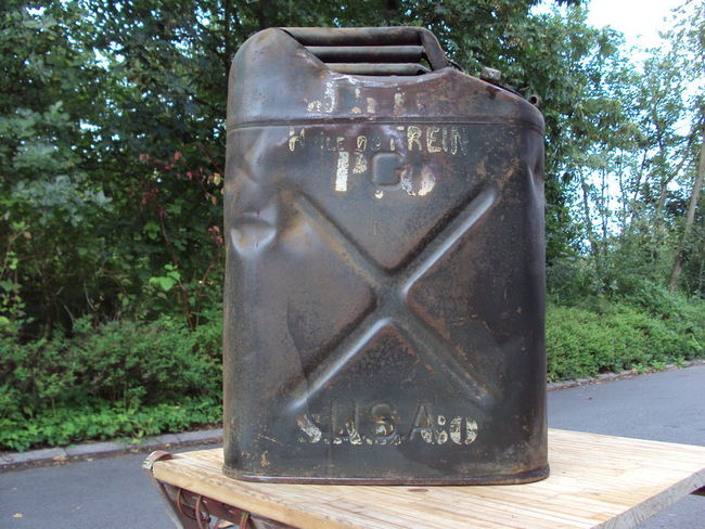 jerrycan