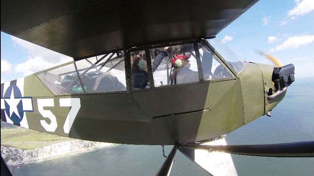 G-AKAZ
