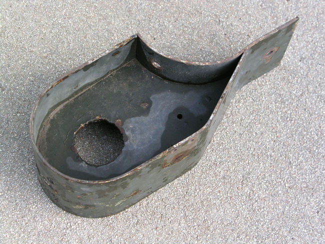 right rear antenna bracket overall voew