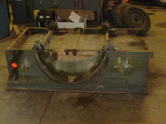 Underside/side