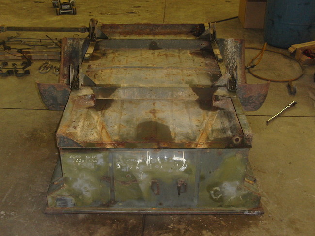 Underside/ front