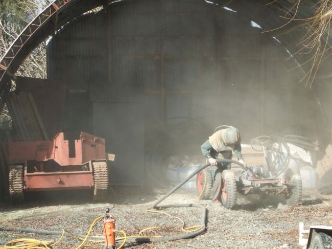 sandblasting2_with_carrier
