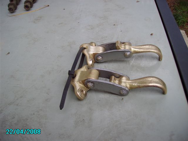 GPW 13618 spring body bolt/bronze winds. clamp
