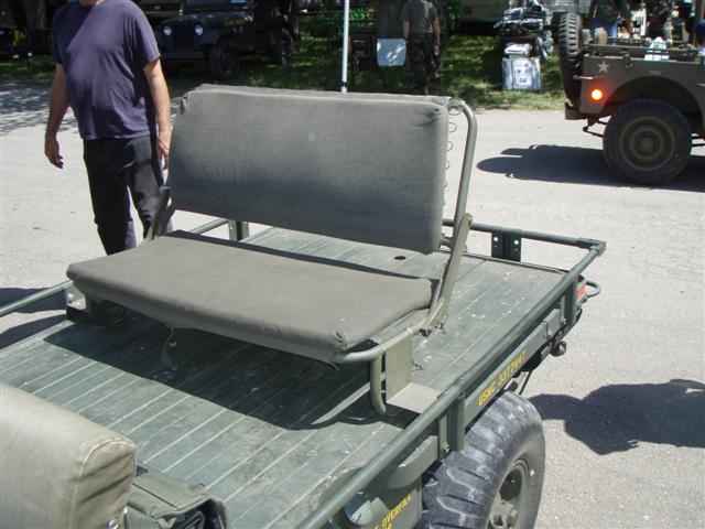 rear_seat4
