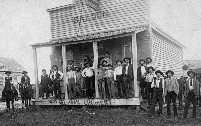 saloon1