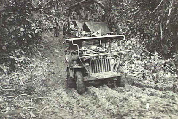 stretcher_jeep