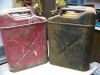 Gas_and_water_cans_010.jpg