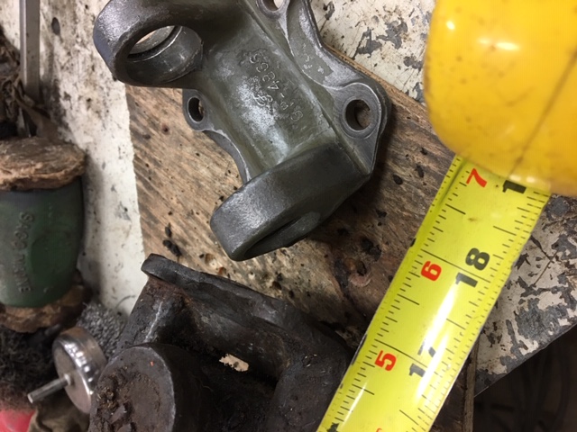 transfer_case_Ford_flange