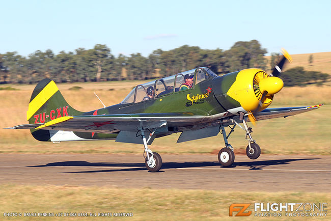 Yak-52 ZU-CXK Parys Airfield FAPY