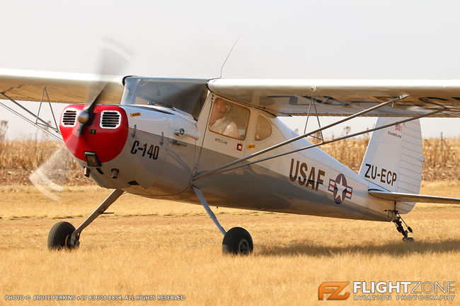 Cessna 140 ZU-ECP Petit Airfield FARA