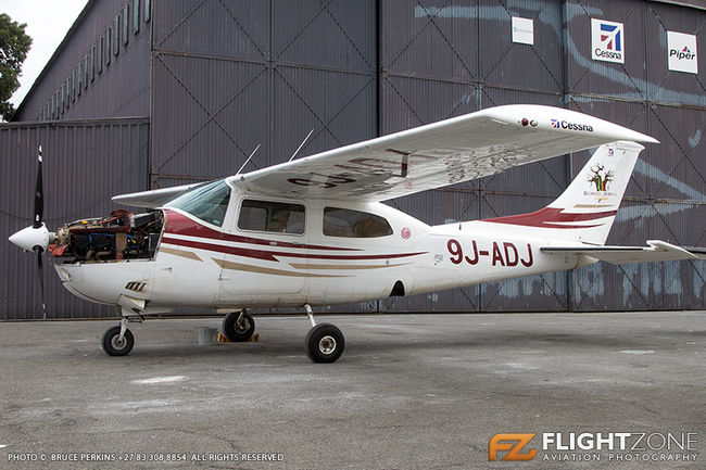 Cessna 210 Centurion 9J-ADJ Rand Airport FAGM