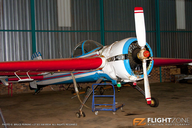 Yak-55 ZU-GFH Vereeniging Airfield FAVV