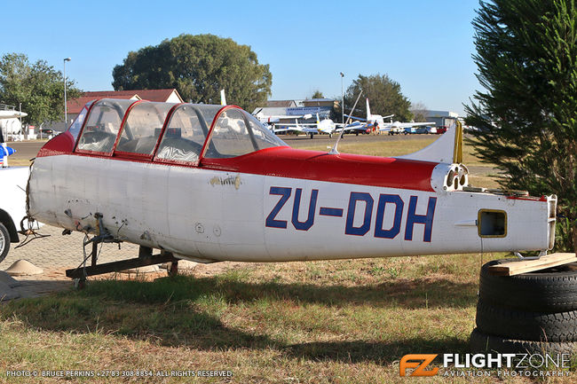 Yak-52 ZU-DDH Brakpan Airfield FABB