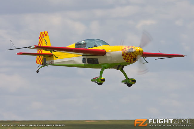 Walter Extra 300 ZS-EXT Parys FAPY