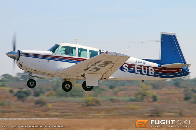 Mooney ZS-EUB Springs Airfield FASI