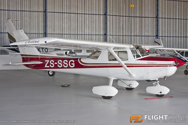 Cessna 152 ZS-SSG Vereeniging Airfield FAVV