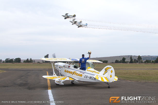 Pitts Special S-2B ZS-MZM Vryheid Airfield FAVY Goodyear Eagles Aerobatic T