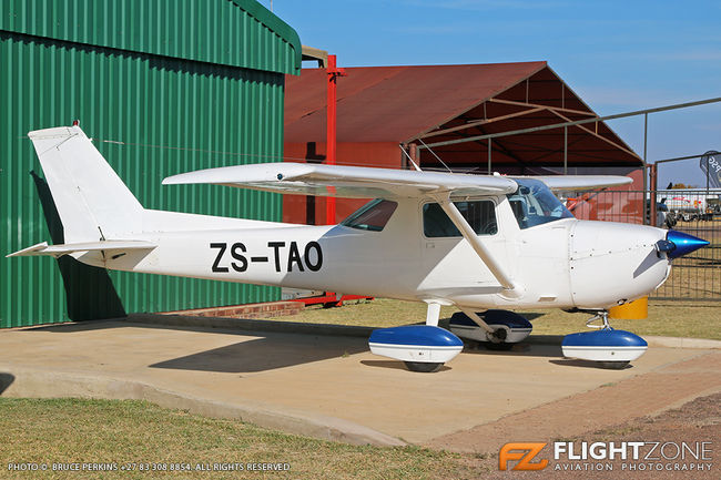Cessna 150 ZS-TAO Nylstroom Airfield FANY