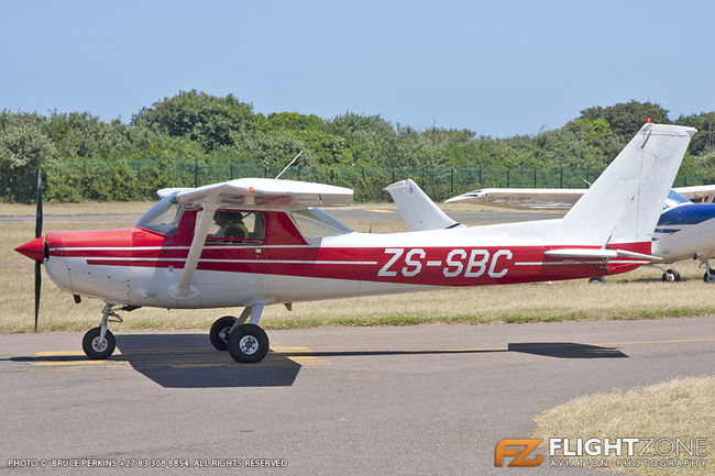 Cessna 152 ZS-SBC Virginia Airport FAVG