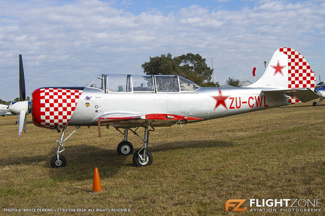 Yak-52 ZU-CWL Brakpan Airfield FABB