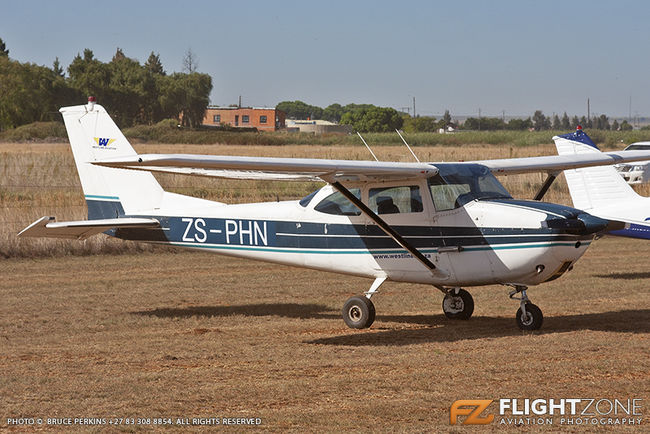 Cessna 172 Skyhawk ZS-PHN Bultfontein Airfield