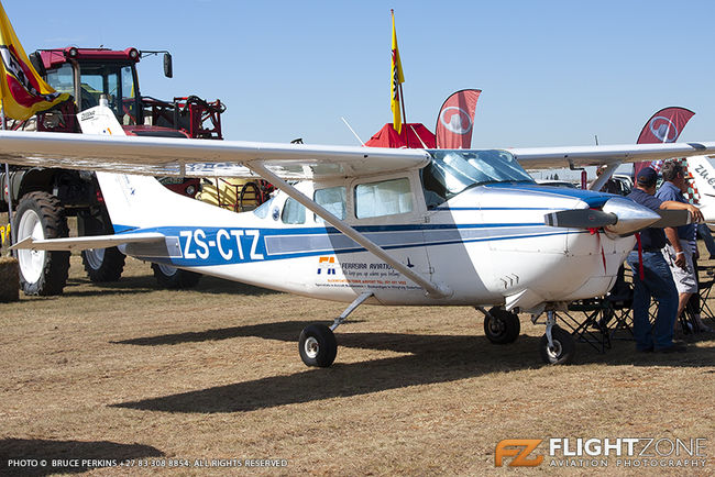 Cessna 210 Centurion ZS-CTZ Bultfontein Airfield FABU