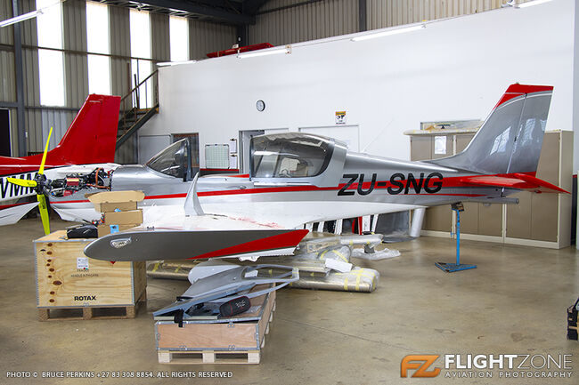 The Airplane Factory Sling 2 ZU-SNG Tedderfield Airfield FATA
