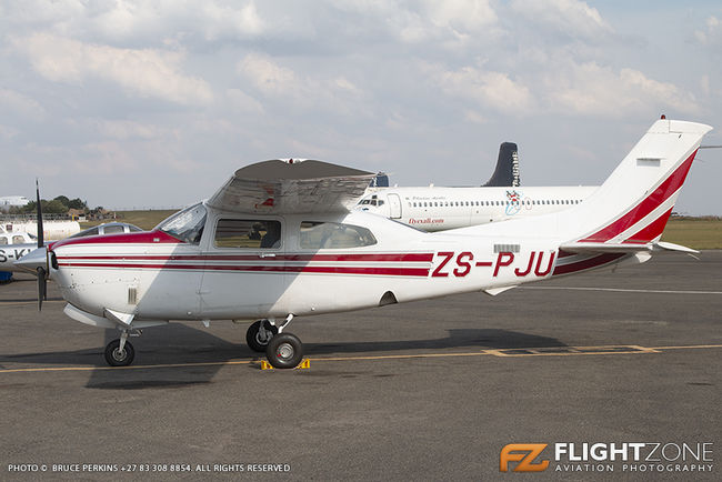 Cessna 210 Centurion ZS-PJU Rand Airport FAGM T210R 210R
