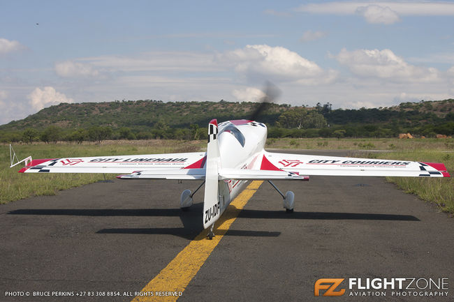 Giles G202 ZU-IDF Ladysmith Airfield FALY