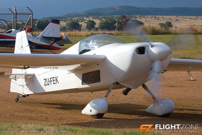 Slick 360 ZU-FEK Parys Airfield FAPY