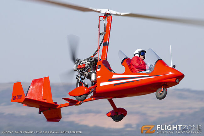 Magni Gyro M16 ZU-CMN Panorama Airfield