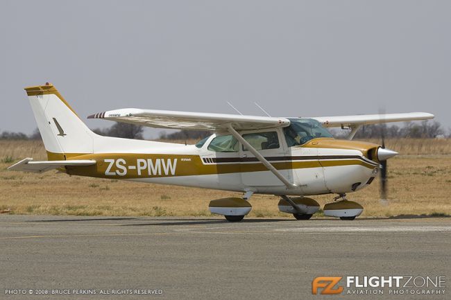 Cessna 172 Skyhawk ZS-PMW Klerksdorp Airport FAKD