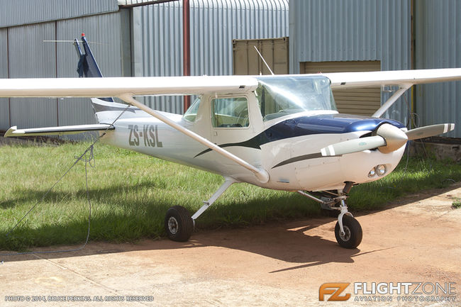 Cessna 152 ZS-KSL Krugersdorp Airfield FAKR