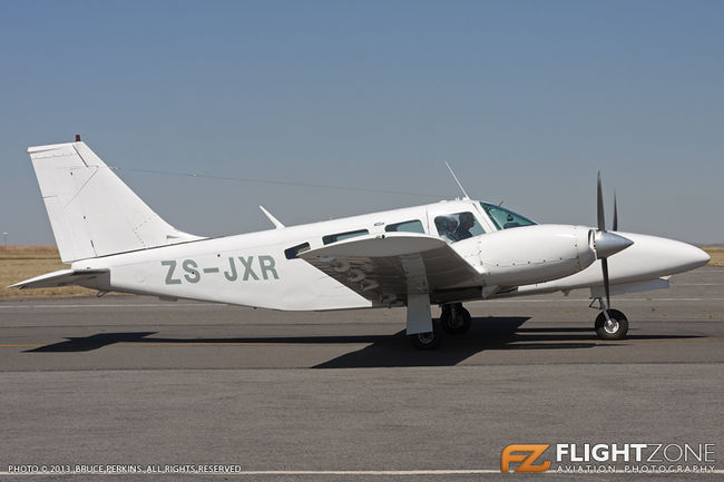 Piper PA-34 Seneca ZS-JXR Rand Airport FAGM