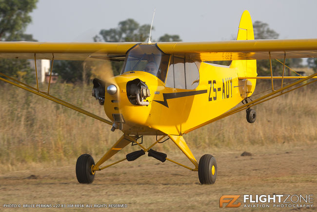 Piper J3C Cub ZS-AUY Klipriver Airfield