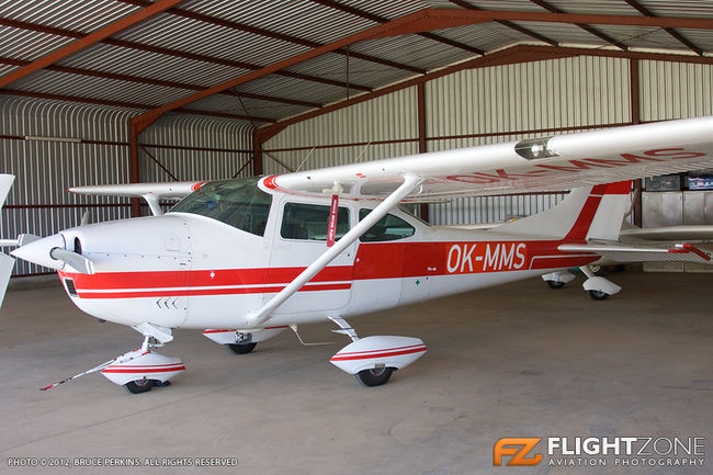 Cessna 182 Skylane OK-MMS Brits FABS