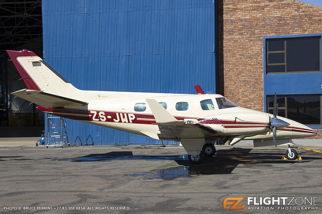 Beechcraft Duke ZS-JWP Rand Airport FAGM