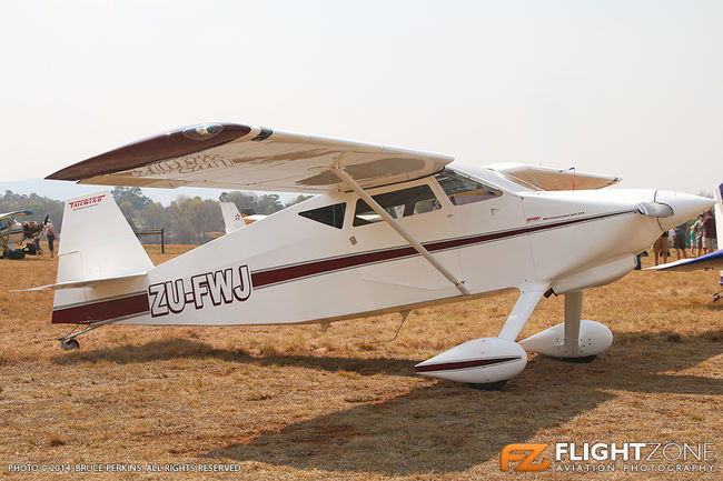 Wittman Tailwind ZU-FWJ Himeville Airfield
