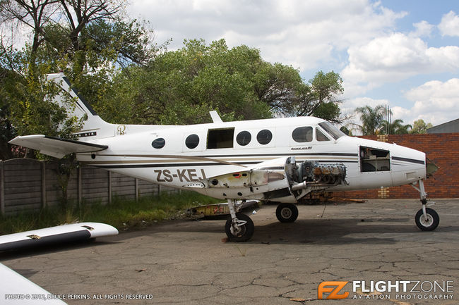 Beechcraft B80 Queen Air ZS-KEJ Rand Airport