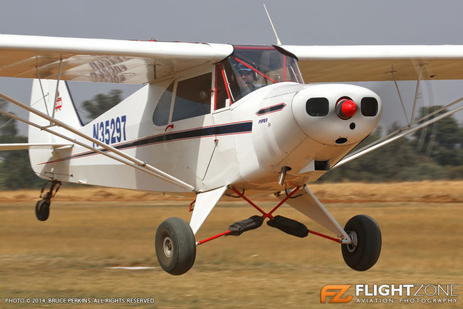 Piper J5 Cub N35297 Petit Airfield FARA