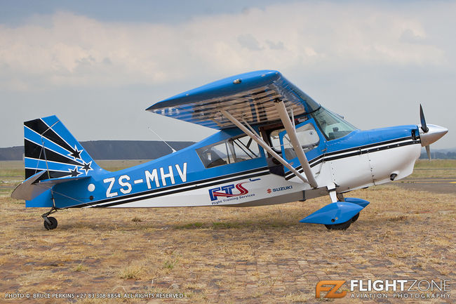 Super Decathlon ZS-MHV Vereniging Airfield FAVV